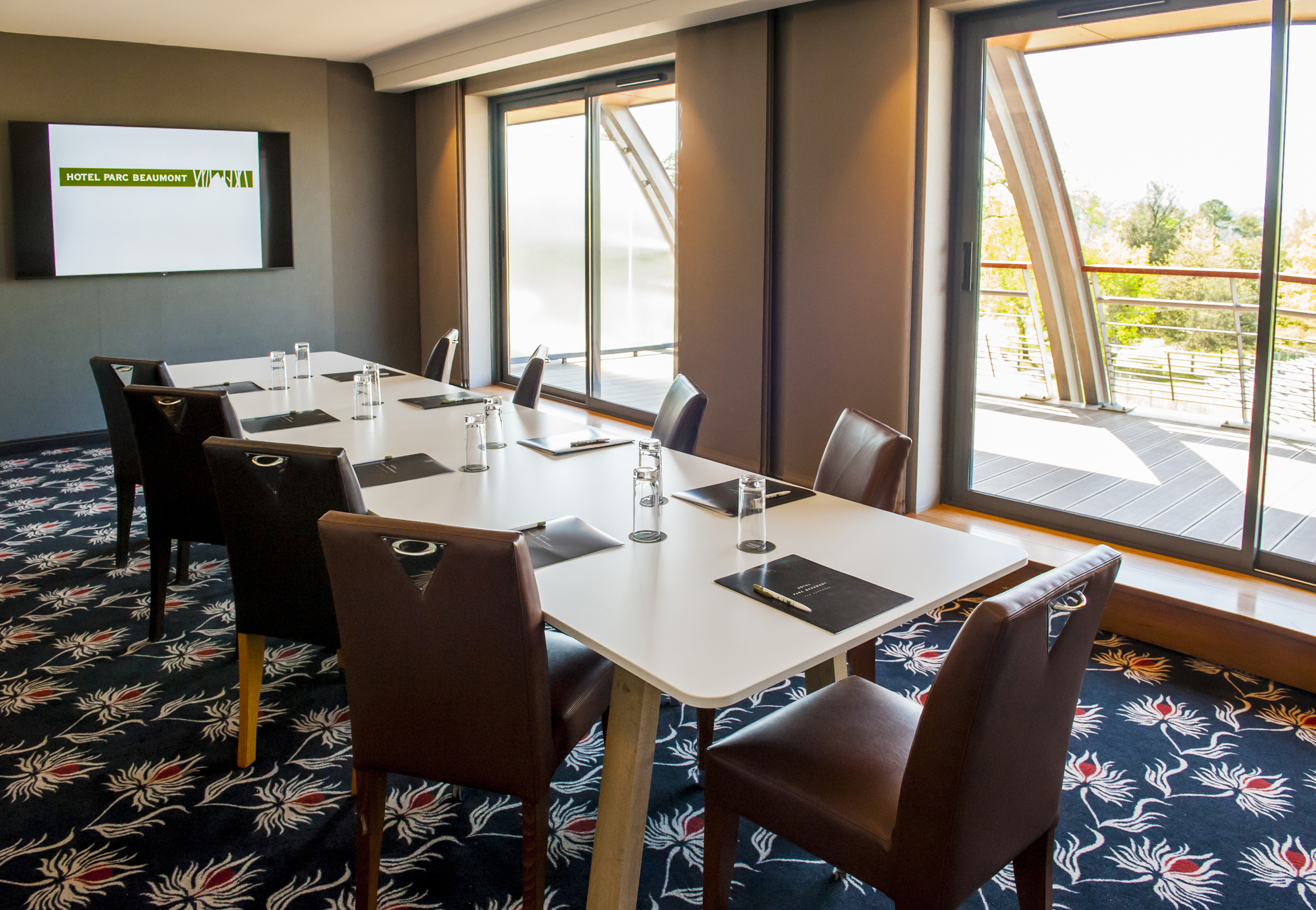 Meeting on the fourth floor, Hôtel Parc Beaumont in Pau